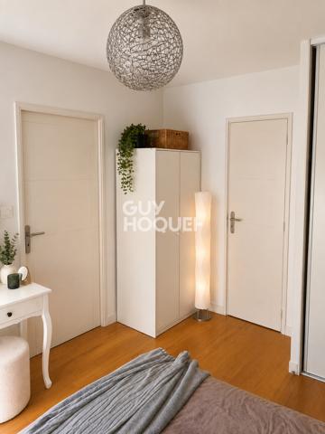 Appartement T2  de 46 m² avec terrasse et vue imprenable + stationnement en s/sol