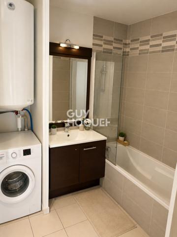 Appartement T2  de 46 m² avec terrasse et vue imprenable + stationnement en s/sol