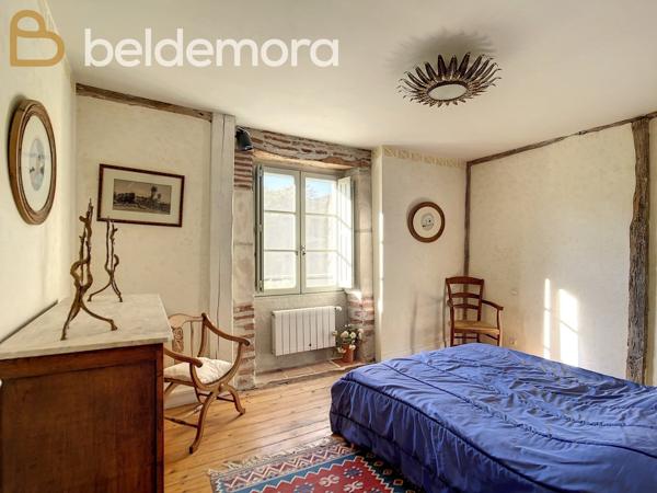 Puy-l'Évêque (46700) Manoir d'une beauté exceptionnelle au bord du Lot