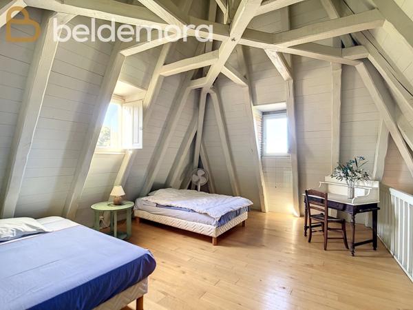 Puy-l'Évêque (46700) Manoir d'une beauté exceptionnelle au bord du Lot