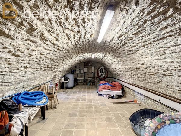 Puy-l'Évêque (46700) Manoir d'une beauté exceptionnelle au bord du Lot