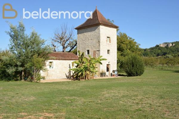 Puy-l'Évêque (46700) Manoir d'une beauté exceptionnelle au bord du Lot