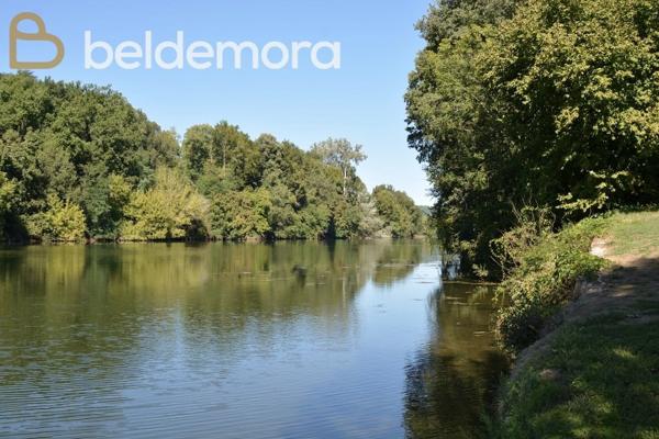 Puy-l'Évêque (46700) Manoir d'une beauté exceptionnelle au bord du Lot