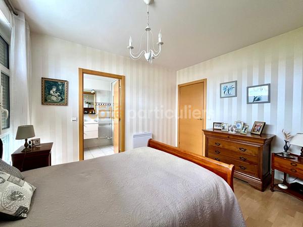 Vente
                Appartement89 m² - 3 Pièces -
                    royan (17200)