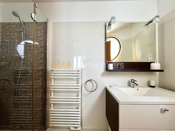 Vente
                Appartement89 m² - 3 Pièces -
                    royan (17200)