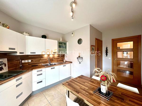 Vente
                Appartement89 m² - 3 Pièces -
                    royan (17200)