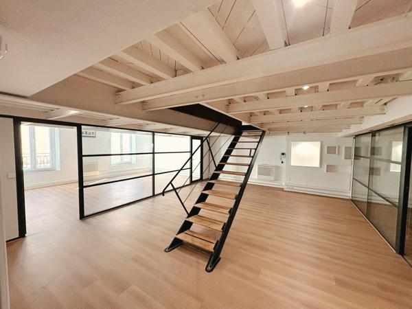 Bureaux avec beaucoup de cachet à louer - Cours d'Estienne d'Orves / Vieux Port - 13001 Marseille