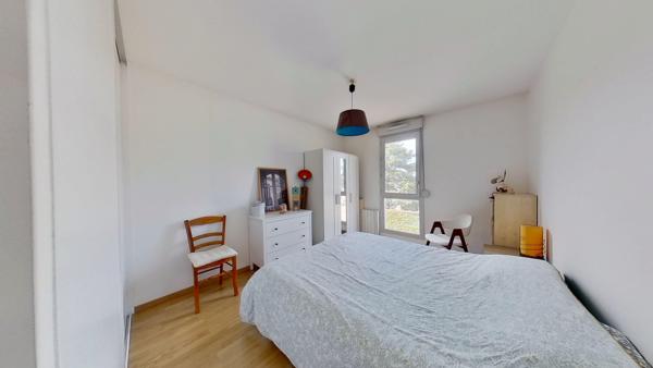 Appartement
         3 pièces
        - 73 m² Exclusivité 345 000 € *