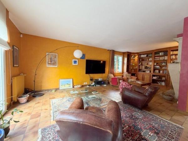 Maison 9 pièce(s) 7 chambre(s) 235 m²