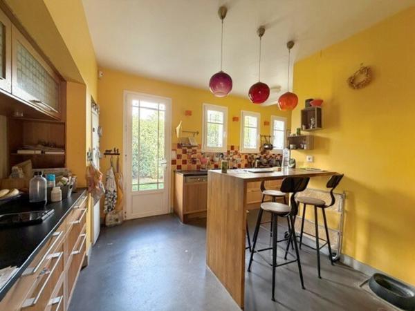 Maison 9 pièce(s) 7 chambre(s) 235 m²