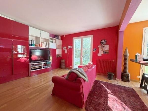 Maison 9 pièce(s) 7 chambre(s) 235 m²