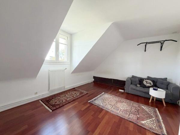 Maison 9 pièce(s) 7 chambre(s) 235 m²