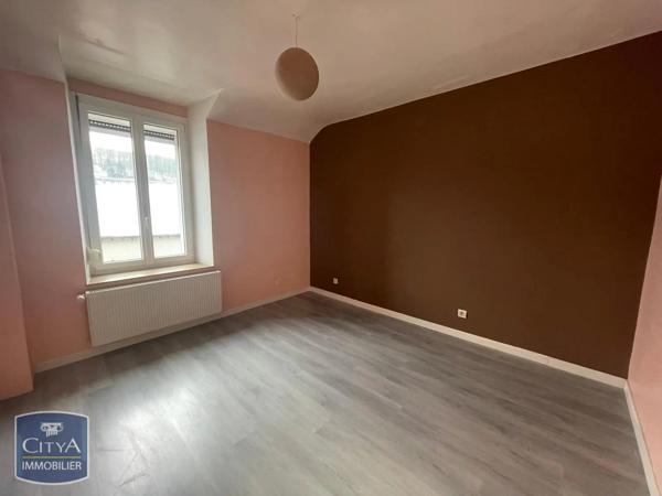 Maison à louer 5 pièces 113.14m² Bogny-sur-Meuse (08120)
