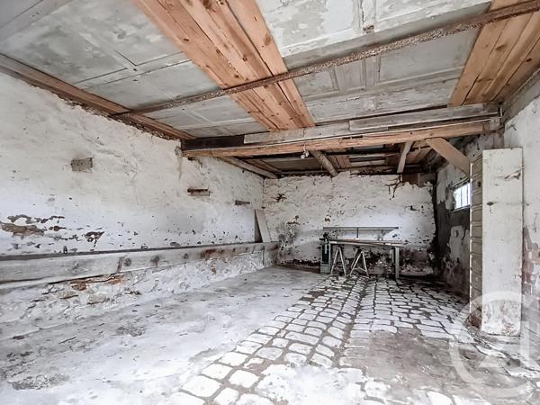 Immeuble à vendre  311 m2 FONTENAILLES - 77