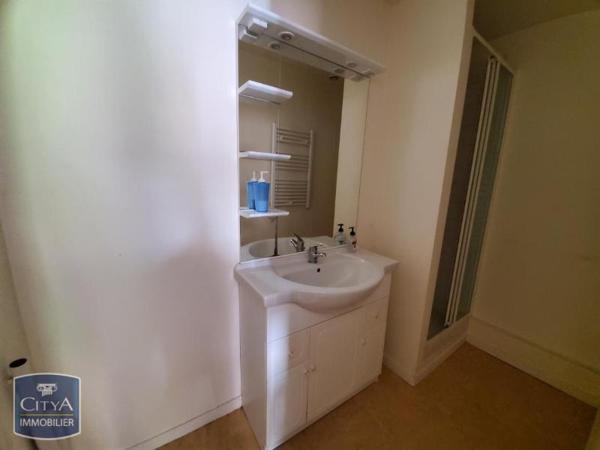 Appartement à louer 1 pièce 33.86m²