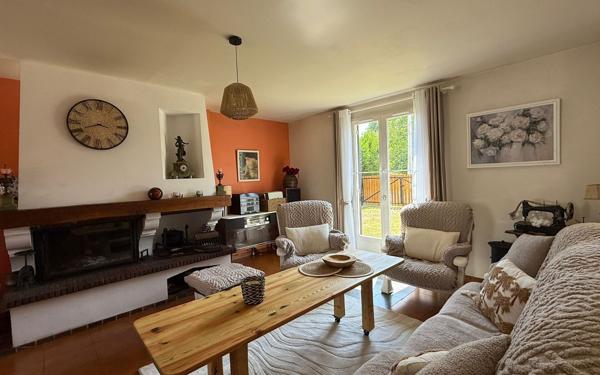 Maison à vendre    4 pièces •  Jouy-le-Châtel