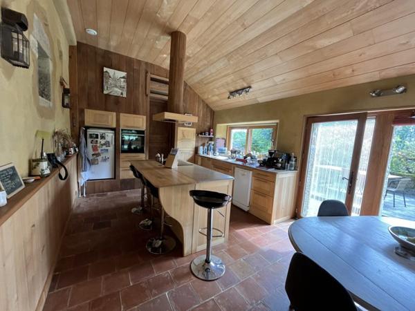 Maison à vendre |  Alvignac |  7 pièces | 360 m²