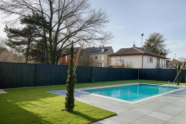 Villa contemporaine avec piscine