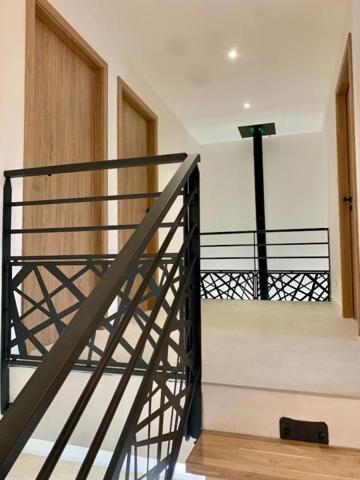 Villa contemporaine avec piscine