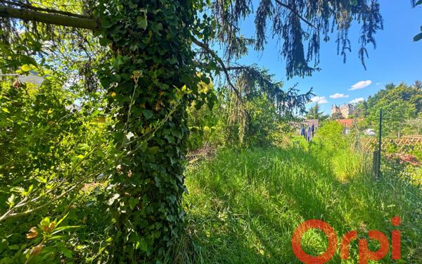 Maison à vendre    3 pièces •  Saint-Amand-Montrond