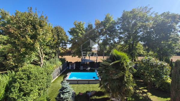 Maison Mandres Les Roses 6 pièce(s) 155 m2