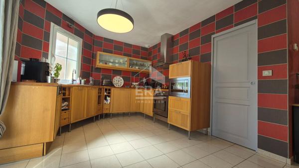 Maison Mandres Les Roses 6 pièce(s) 155 m2