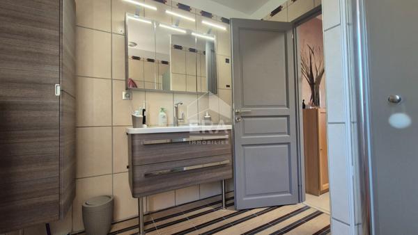 Maison Mandres Les Roses 6 pièce(s) 155 m2