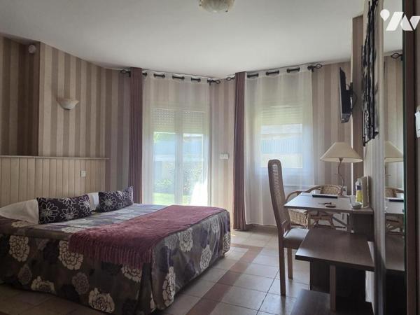 Ensemble immobilier avec chambres d'hôtes