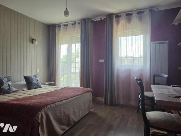 Ensemble immobilier avec chambres d'hôtes