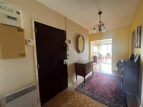 Appartement ancien à vendre à Les Lilas en Seine-Saint-Denis (93260), ref : 66018/2025/10/2-VI