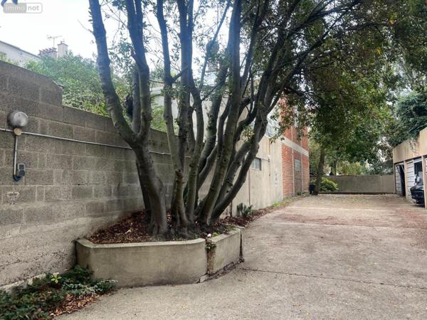 Appartement ancien à vendre à Les Lilas en Seine-Saint-Denis (93260), ref : 66018/2025/10/2-VI