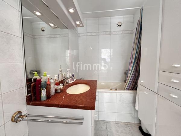 Appartement 126m2 avec 3 balcons vue sur lac