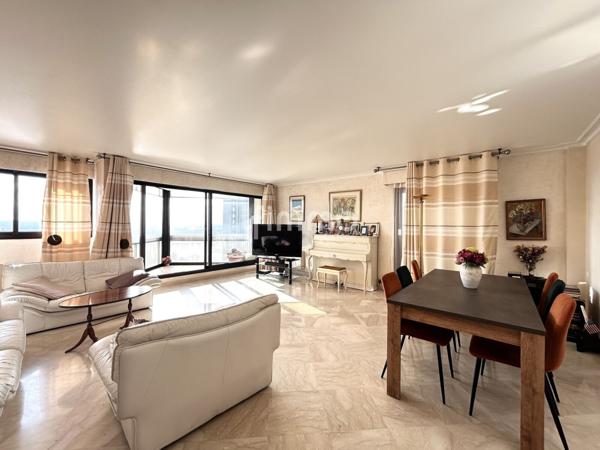 Appartement 126m2 avec 3 balcons vue sur lac