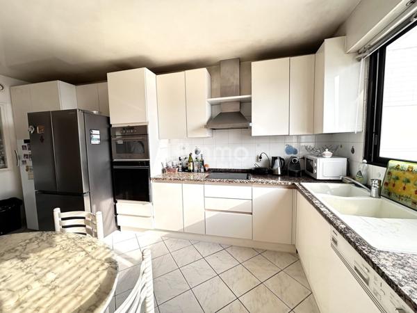 Appartement 126m2 avec 3 balcons vue sur lac