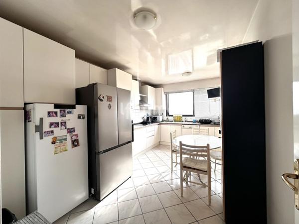 Appartement 126m2 avec 3 balcons vue sur lac