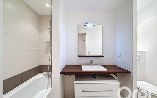 Appartement à vendre    3 pièces • 80 m2 Annemasse