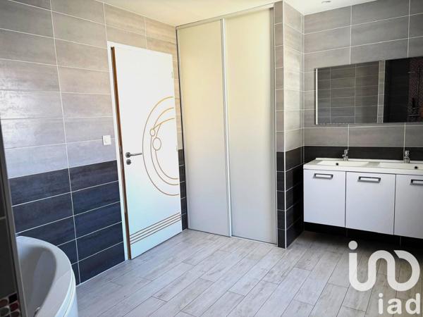 Maison à vendre 6 pièces 125 m² Beaupréau-en-Mauges