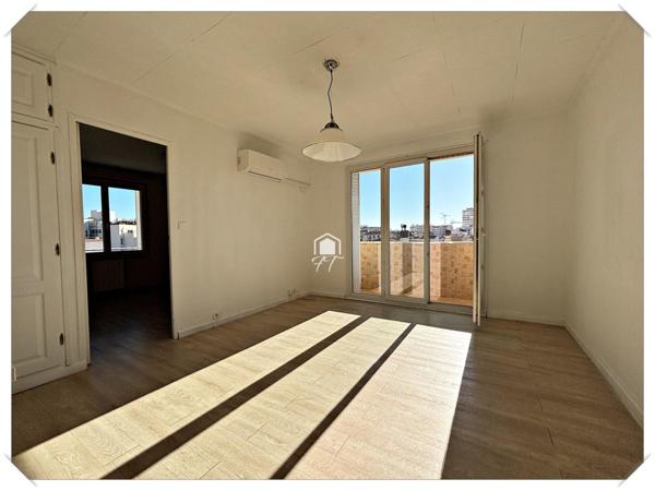 T3 en dernier étage avec balcon