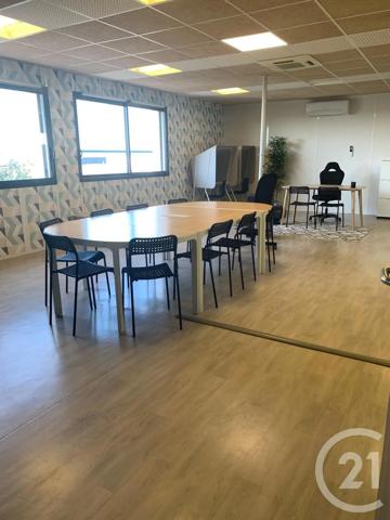 à vendre  740 m 2   CASTRIES  - 34