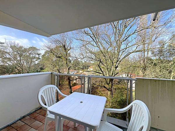 APPARTEMENT à VAUX SUR MER