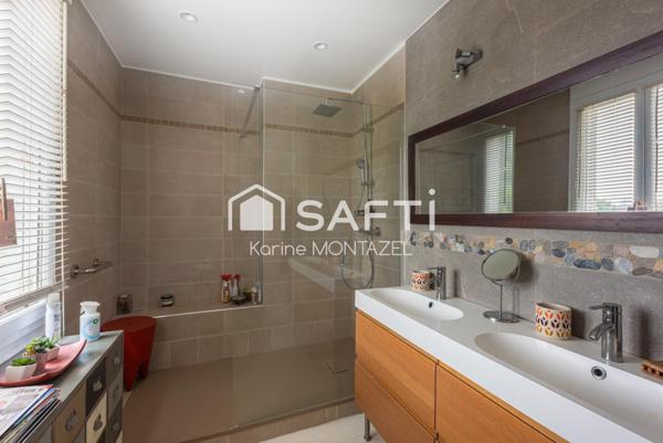 Centre ville, écoles, métros et commerces à 3 min