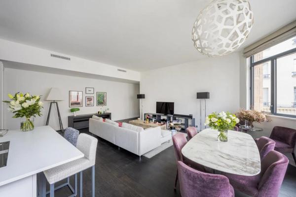 Paris 7e - RUE DE LILLE - 2 CHAMBRES