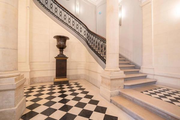 Paris 7e - RUE DE LILLE - 2 CHAMBRES