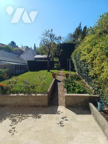Maison spacieuse , Rue du Levant, quartier du jardin des plantes !