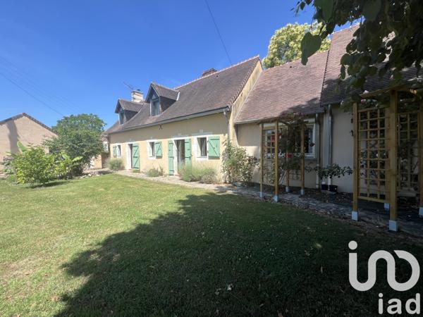 Maison à vendre 6 pièces 210 m² Saint-Ouen-en-Belin