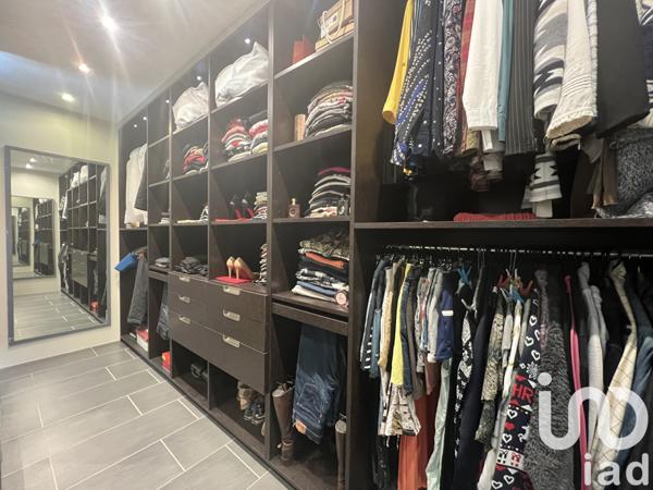 Maison à vendre 6 pièces 210 m² Saint-Ouen-en-Belin