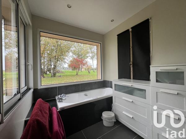 Maison à vendre 6 pièces 210 m² Saint-Ouen-en-Belin