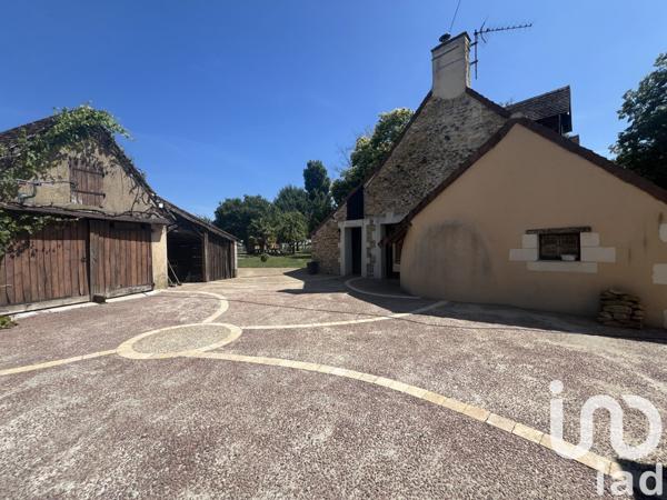 Maison à vendre 6 pièces 210 m² Saint-Ouen-en-Belin