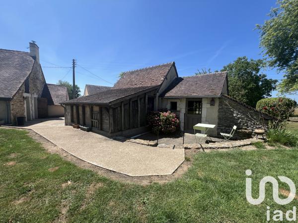 Maison à vendre 6 pièces 210 m² Saint-Ouen-en-Belin