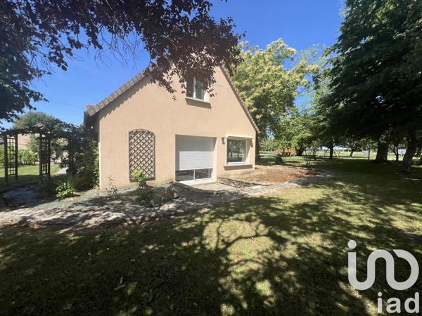 Maison à vendre 6 pièces 210 m² Saint-Ouen-en-Belin